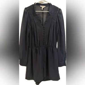 Navy BCBG generation romper. EUC